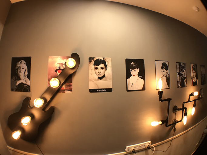 Others 4, Soso Hostel, Hong Kong Island