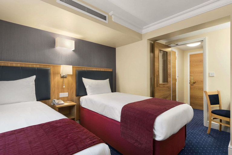 Bedroom 3, Days Inn by Wyndham London Hyde Park, London