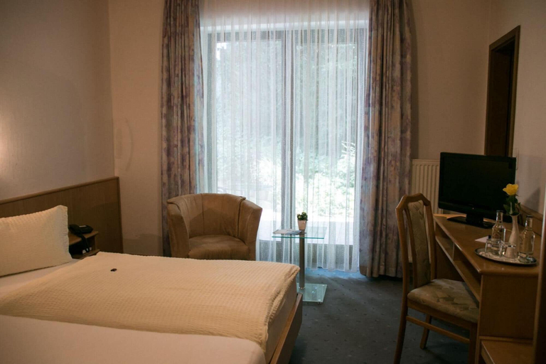 Bedroom 2, Haus am Wasserfall, Lippe