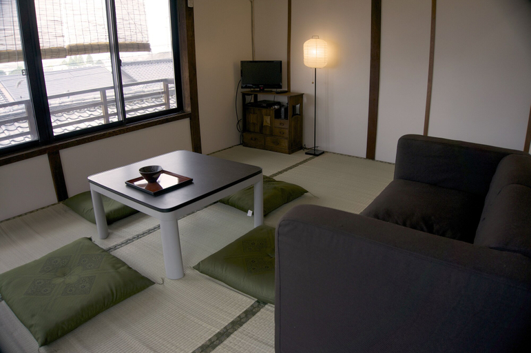 Others 4, Munetada House, Kyoto
