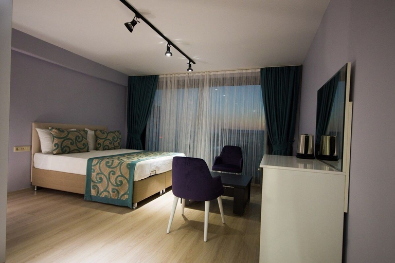 Bedroom 3, EPS Suite, Kartal