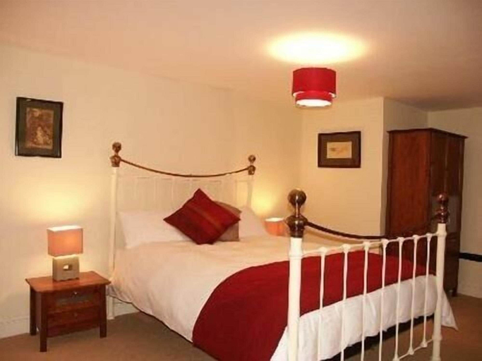 Bedroom 4, The White Horse, Hampshire