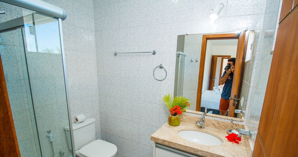 Bathroom 3, Porto Luar Apart Hotel, Porto Seguro