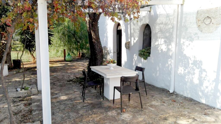 Exterior 2, Trullo Giampiero, Brindisi