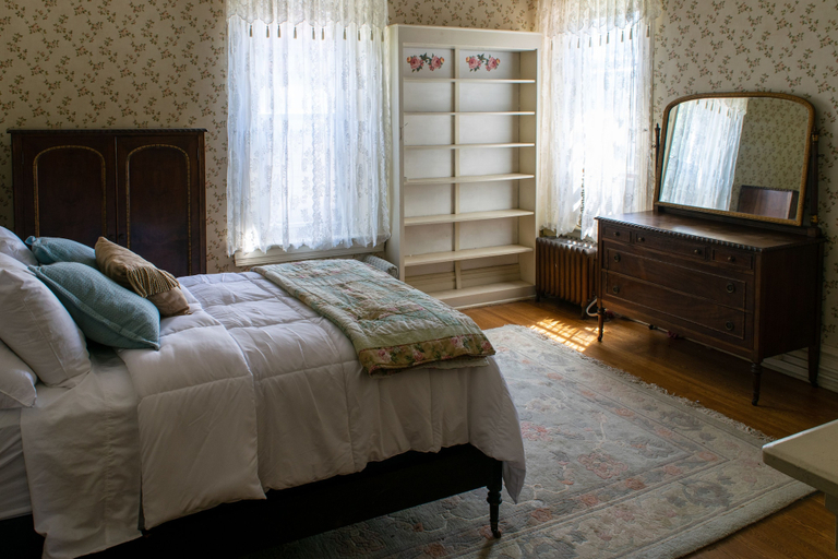 Bedroom 3, The Shepherd's Inn, Washington