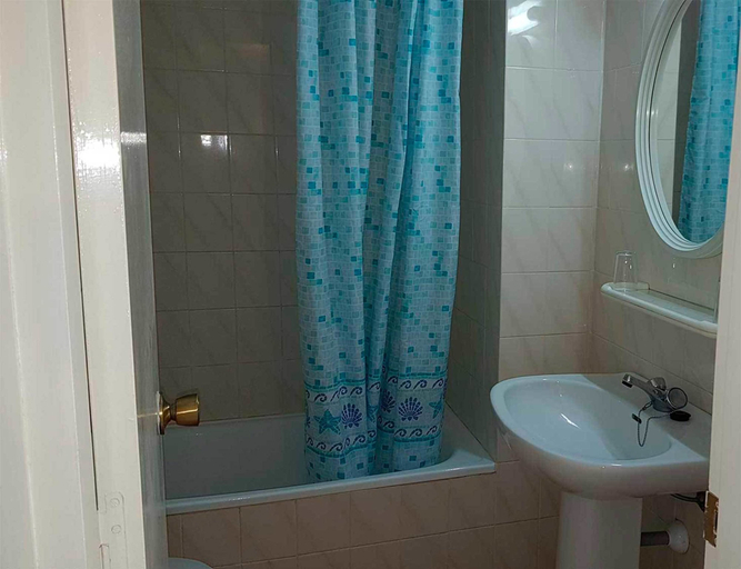 Bathroom 3, Inmo Estartit Apto. Argonavis B12A, Girona