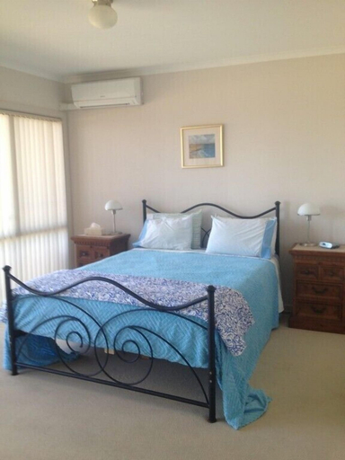 Bedroom, Christies No 1 Esplanade, Adelaide
