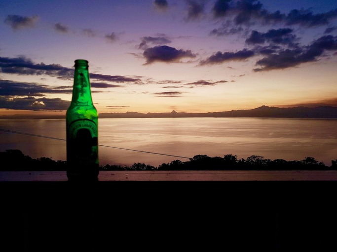 Food & Drinks, Over the Horizon near Savusavu Market, Cakaudrove
