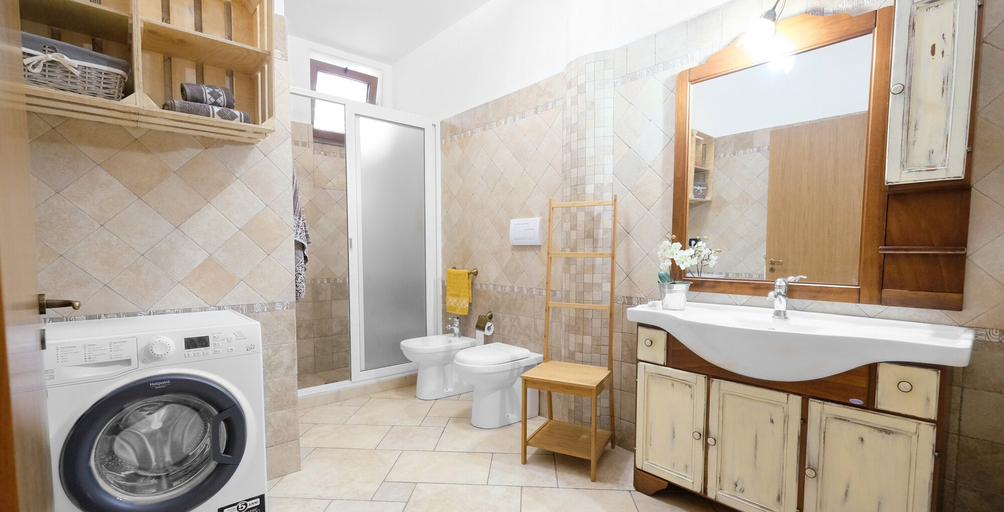 Bathroom 3, Villa La Tricasina, Lecce