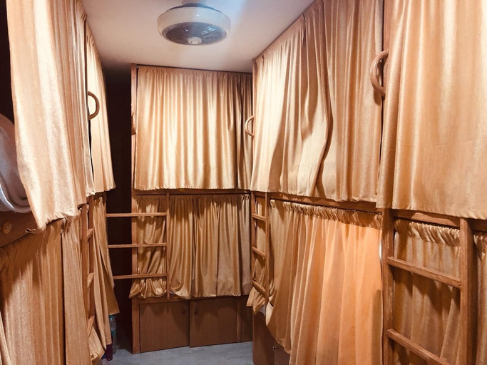 Bedroom 4, Mabrook Dormitory, Mumbai Suburban