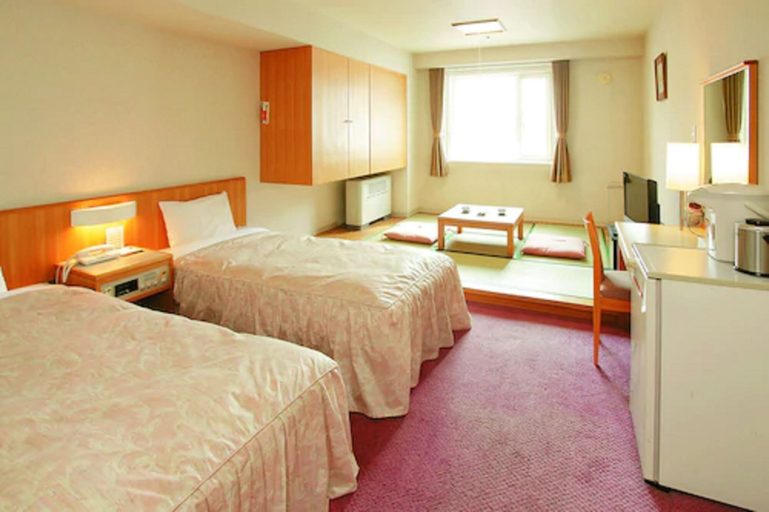 Bedroom 4, Hotel Niseko Alpen, Kutchan