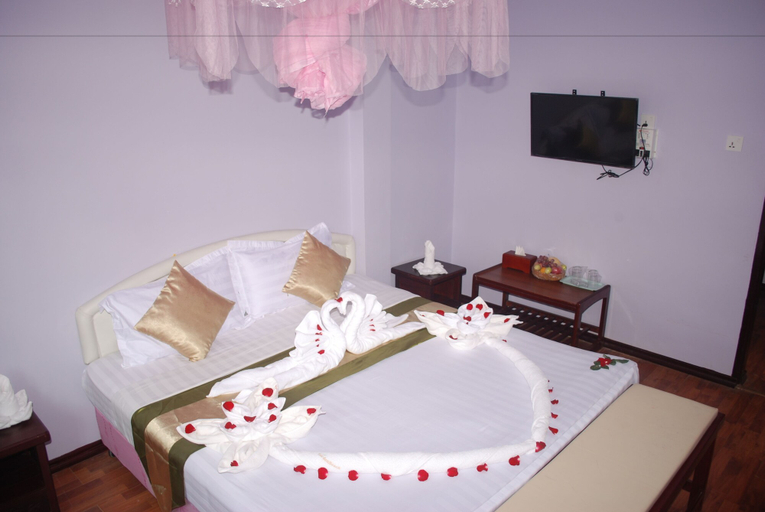 Bedroom 3, Golden Beach Resort Hotel, Bassein