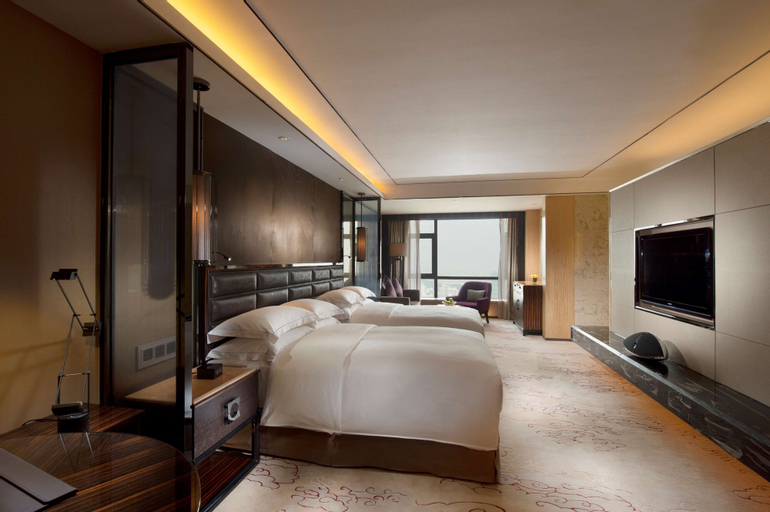 Bedroom 3, Hilton Zhongshan Downtown, Zhongshan