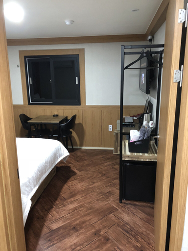 Bedroom 4, Prince Hotel, Busanjin