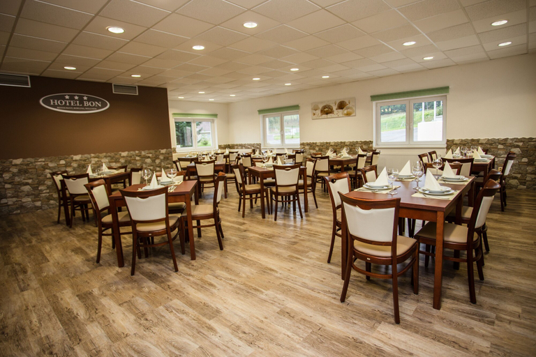 Food & Drinks 5, Hotel Bon, Jablonec nad Nisou
