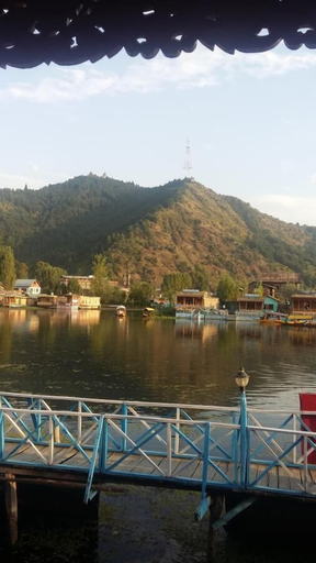 Others 2, Houseboat Lake Thao, Srinagar