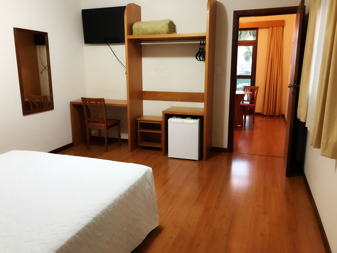 Bedroom 3, Serema Palace Hotel, Lavras