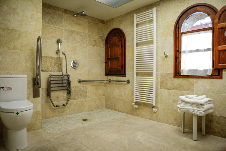 Bathroom 4, Hotel Cardenal Ram, Castellón