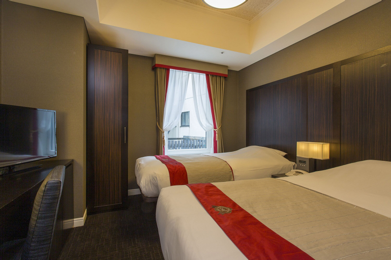 Bedroom 12