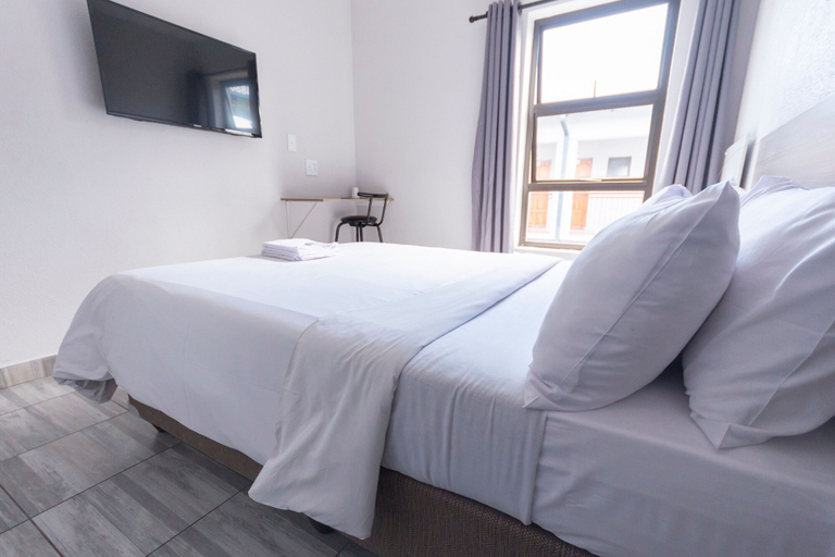 Bedroom 3, Ecomotel O.R Tambo Intl, Ekurhuleni