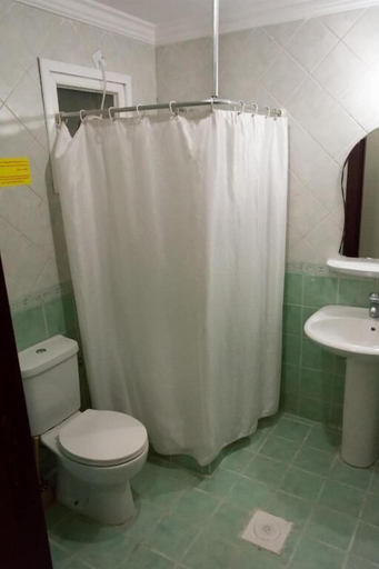 Bathroom 4, Royal Residence Hotel, Kuwait City