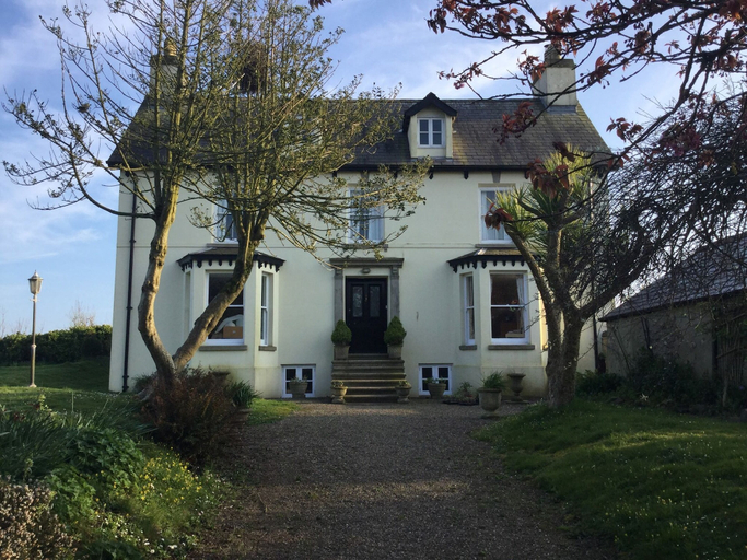 Exterior & Views, The Burrows Bed and Breakfast, Pembrokeshire