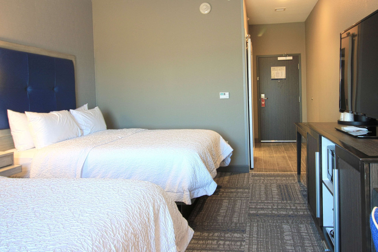 Bedroom 4, Hampton Inn West Plains, Howell