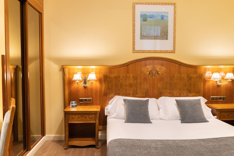 Bedroom 3, Alda Mercado de Zamora, Zamora