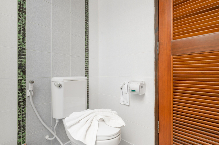 Bathroom 5, Chayadol Resort, Muang Chiang Rai