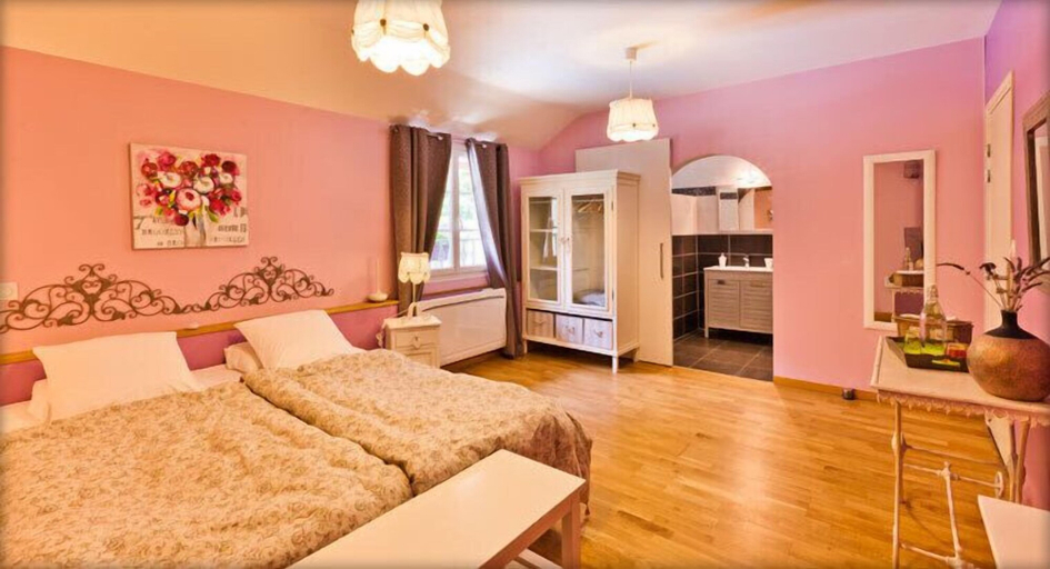 Bedroom 3, Clos de la Gourmandière, Jura