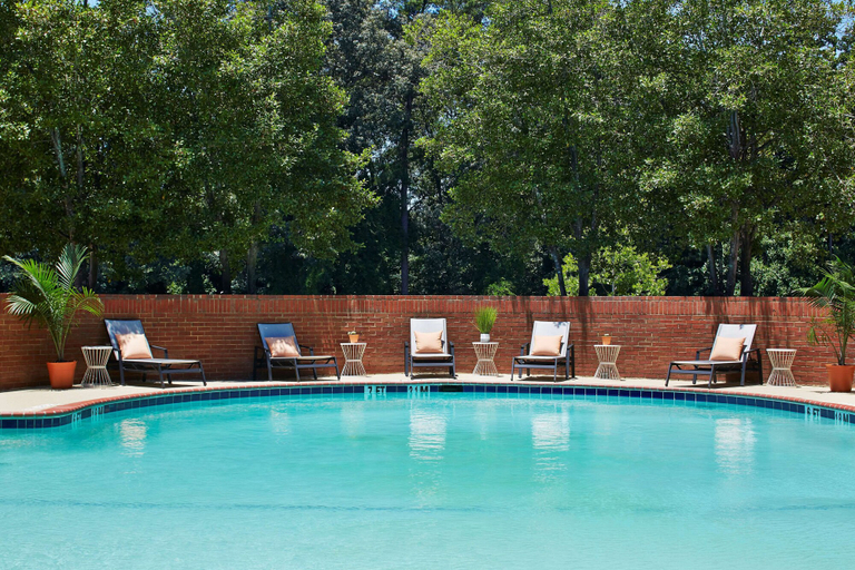 Sport & Beauty 2, DoubleTree by Hilton Atlanta Perimeter Dunwoody, DeKalb