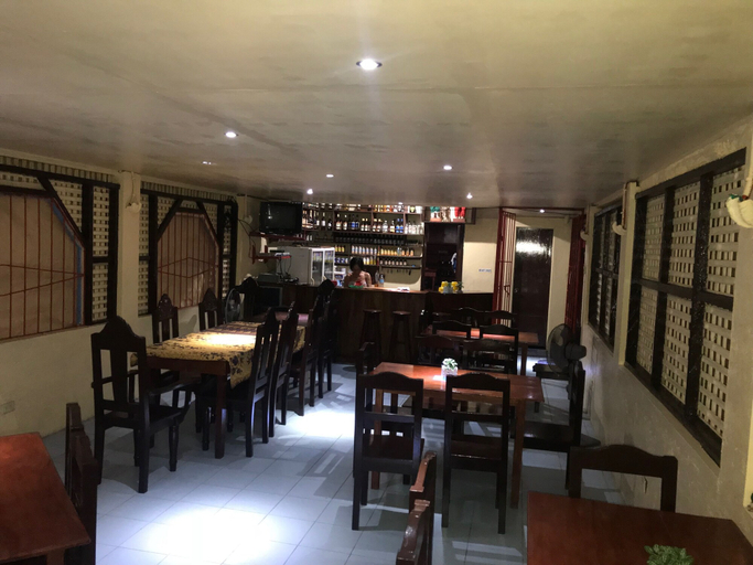Food & Drinks 5, Napo Beach Resort, Maripipi