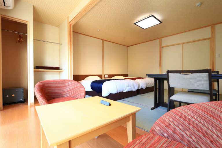 Bedroom 3, Masuya Ryokan, Izumo