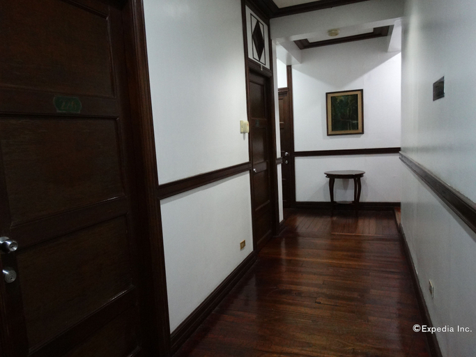 Others 5, Malate Pensionne, Manila City
