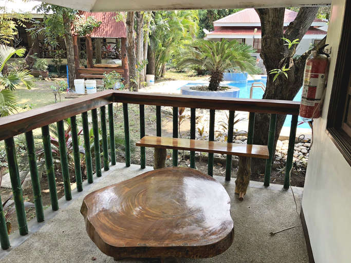 Others 5, The Pelican's Resort, Lian
