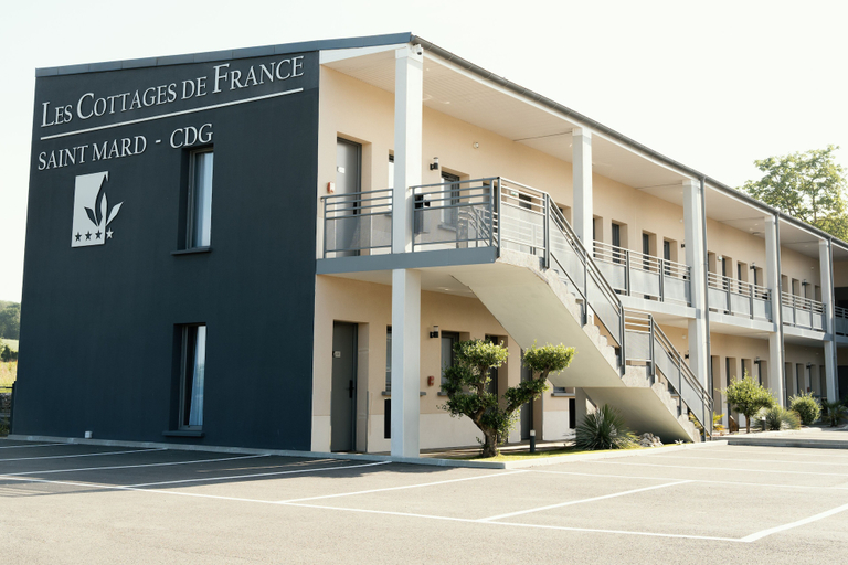 Exterior & Views 2, Cottages de France CDG, Seine-et-Marne