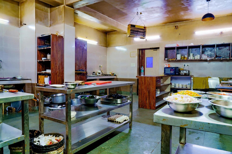 Food & Drinks 5, The Kanchan Plaza, Khordha