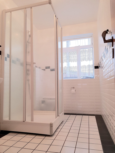 Bathroom 3, Klara Guesthouse, Ólafsfjörður