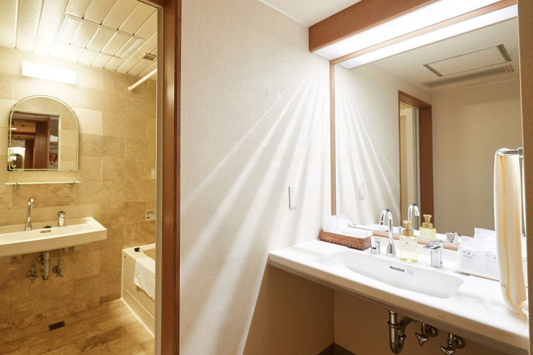 Bathroom 4, Pacific Hotel Okinawa, Naha