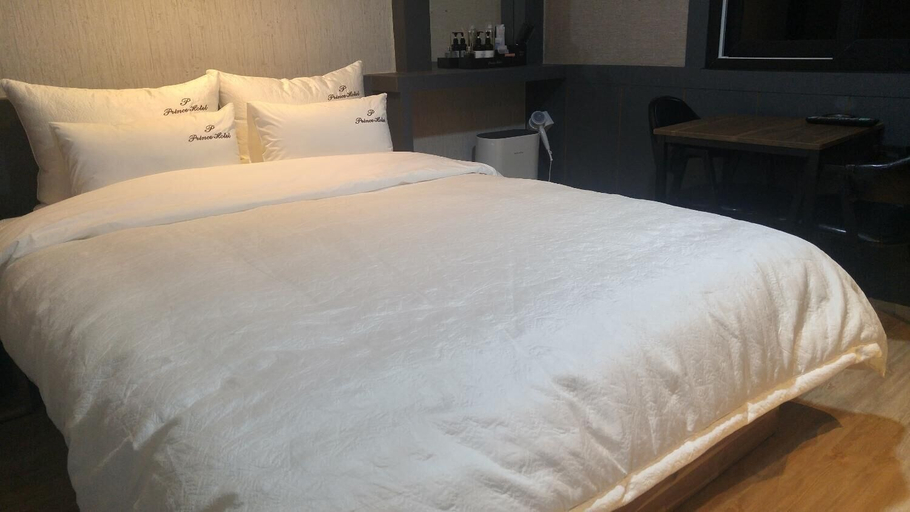 Bedroom 3, Prince Hotel, Busanjin