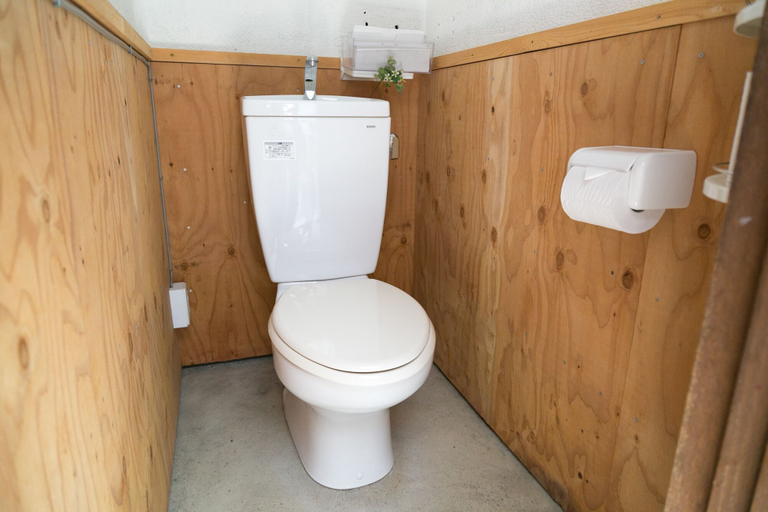 Bathroom 5, Guesthouse OKI's Inn - Hostel, Kyoto
