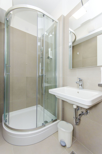 Bathroom 4, Hostel Dvor, Split