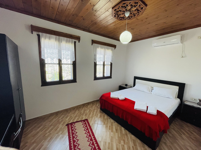 Bedroom 3, Denis Guest House, Gjirokastrës