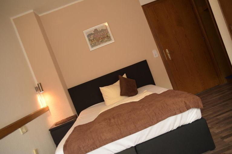 Bedroom 2, Landgasthof Hotel Röfleuten, Ostallgäu