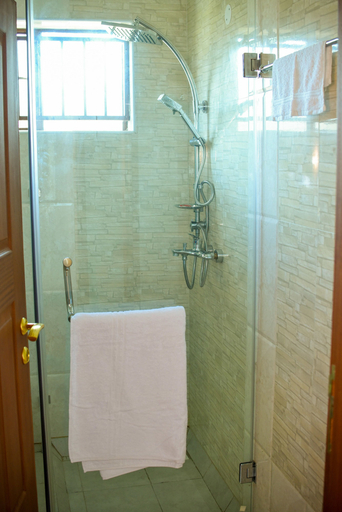 Bathroom 4, Patch of heaven - In Kiserian, Kajiado West