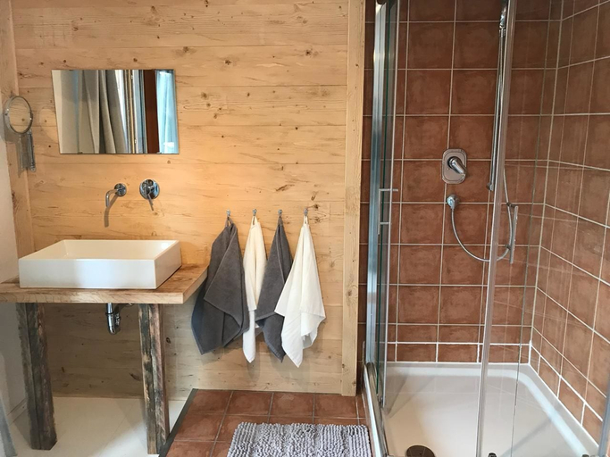 Bathroom 3, Kraeuterhof-Ferienwohnung, Oberallgäu