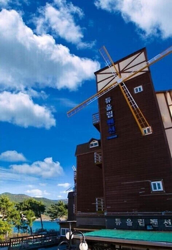 Exterior & Views 2, Tongyeong Tulip Pension, Tongyeong
