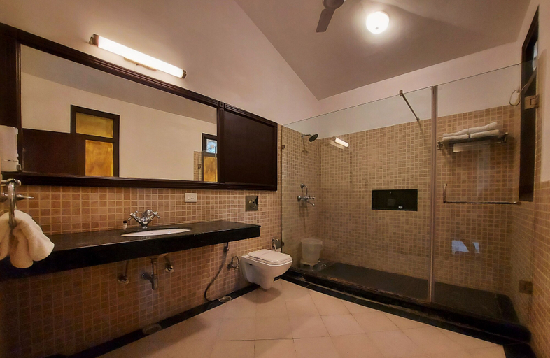 Bathroom 4, Nadiya Parao Resort, Corbett, Nainital