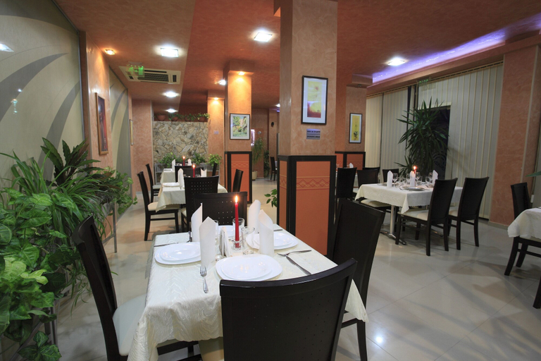 Food & Drinks 5, Rainbow 2 Holiday Complex, Nesebar