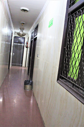 Others 4, Central Guest House, Delhi